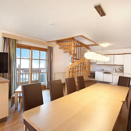 Apartament In Near Lift